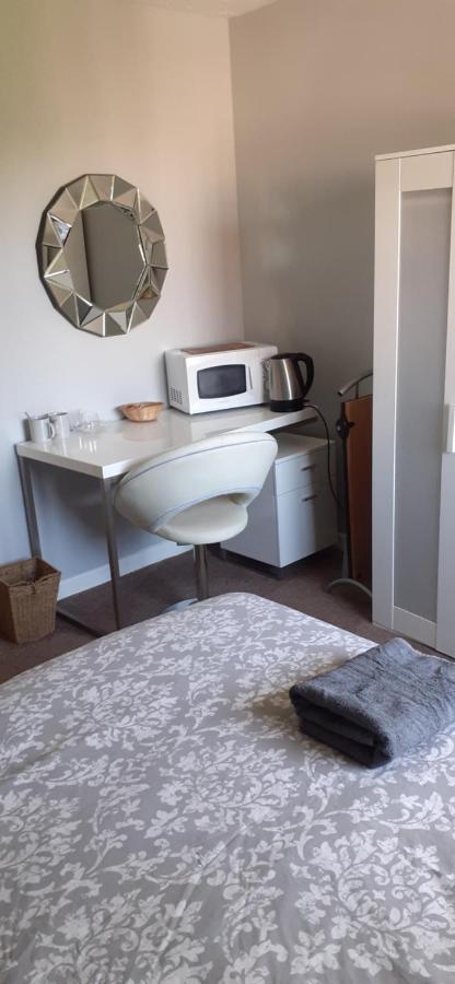 Constantine Court Homestay Shepton Mallet Ngoại thất bức ảnh