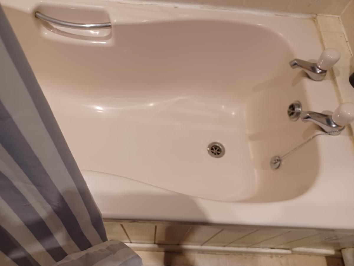 Constantine Court Homestay Shepton Mallet Ngoại thất bức ảnh
