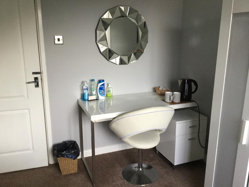 Constantine Court Homestay Shepton Mallet Ngoại thất bức ảnh